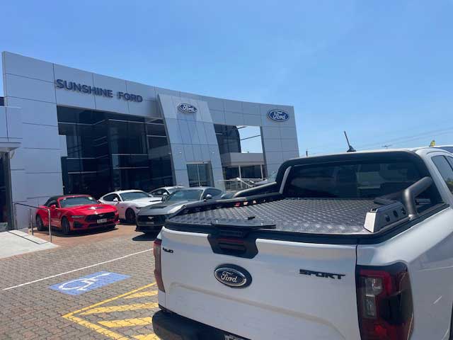 sunshine-ford-white-ute