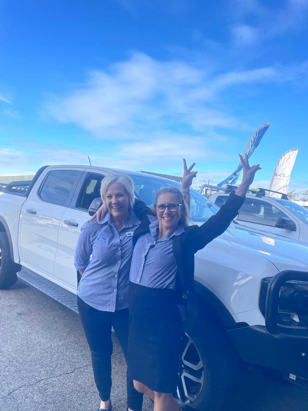 sunshien-staff-with-ford-ute